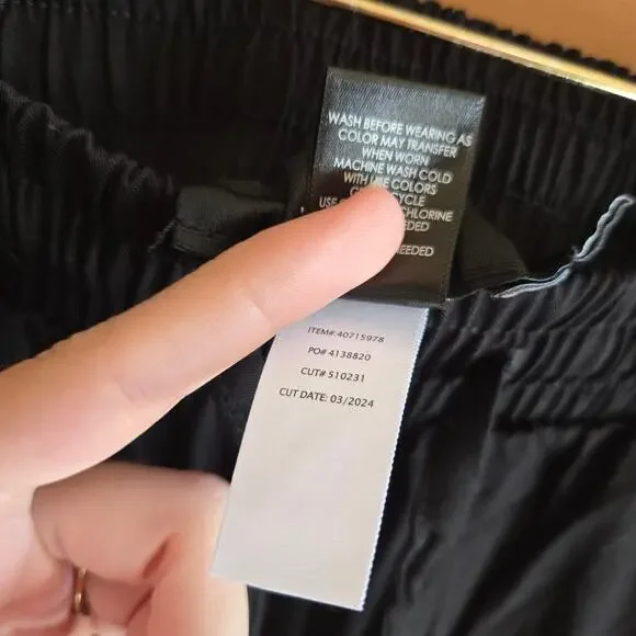 Torrid Cargo Pant Wide Leg Black Stretchy Waist Pocket 1R Flowy Bottom Gorpcore - Picture 6 of 6